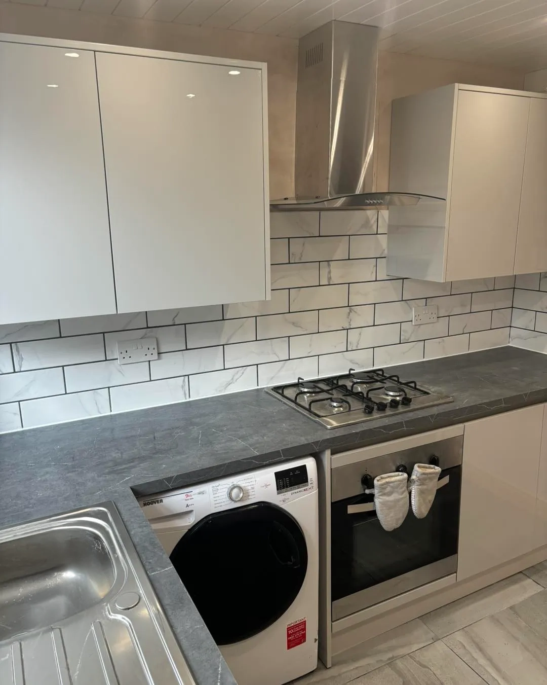 kitchen with washing machine